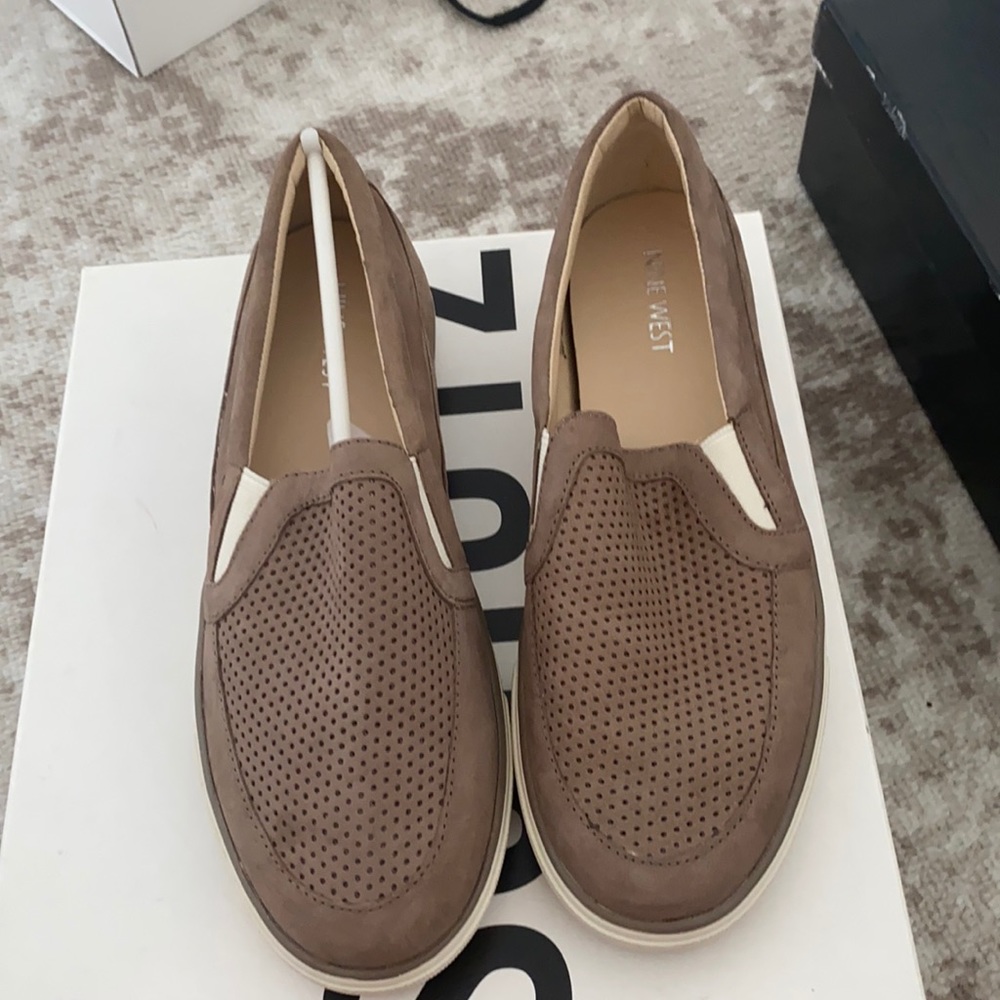Leather sneakers 7